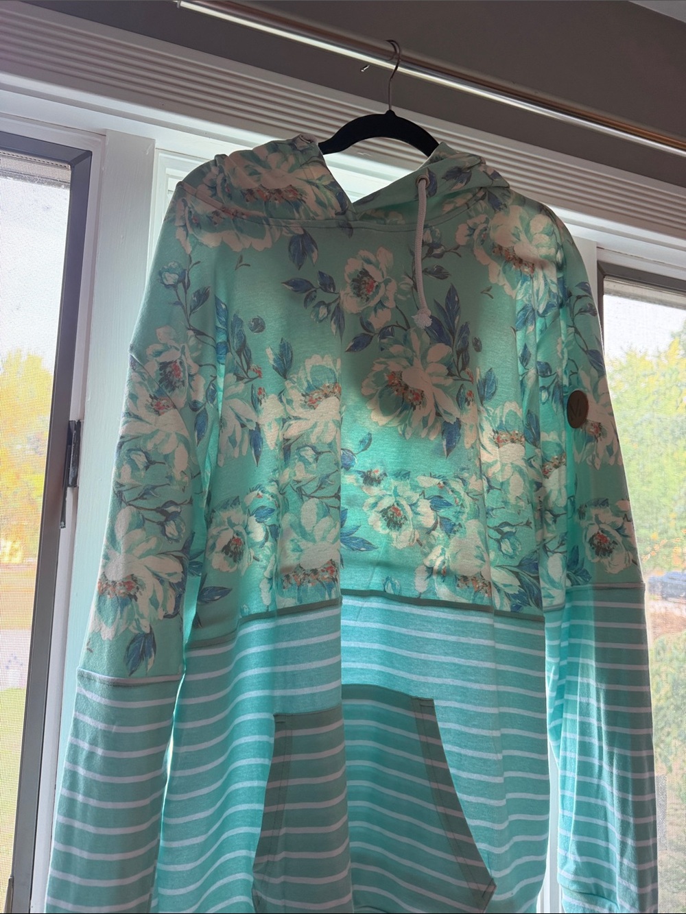 Michelle Mae Mint Green Floral Hooded Pullover